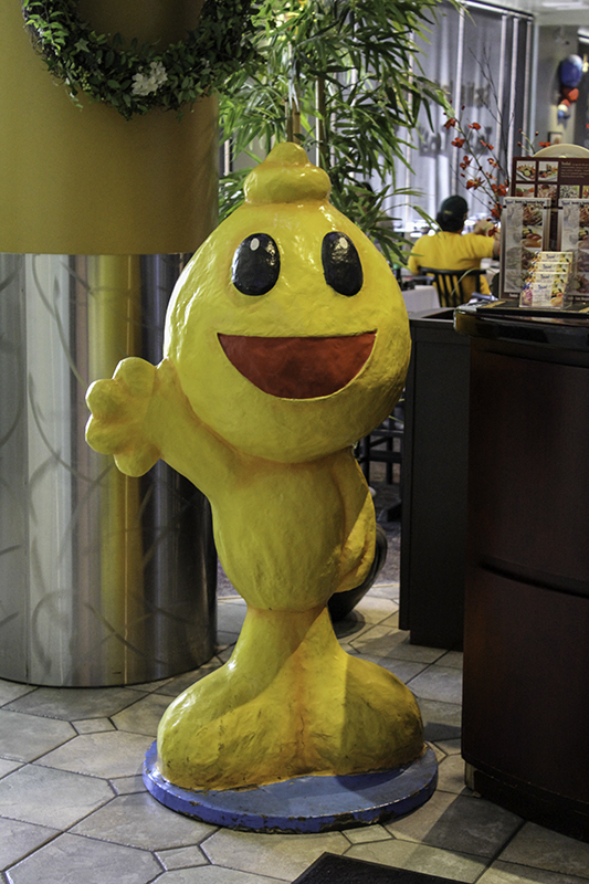 wave to the yellow person