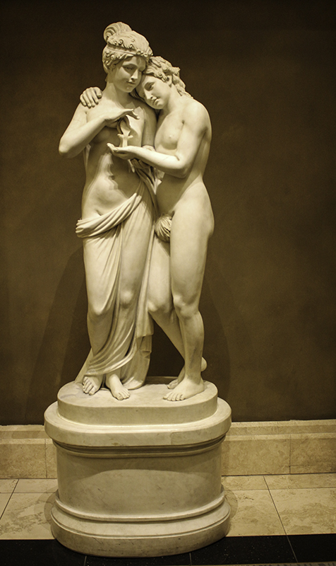 statue in Caesar's Palace