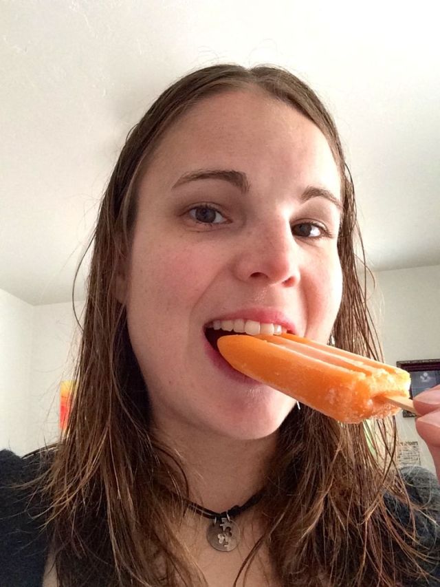tangerine carrot popsicle - yummy!