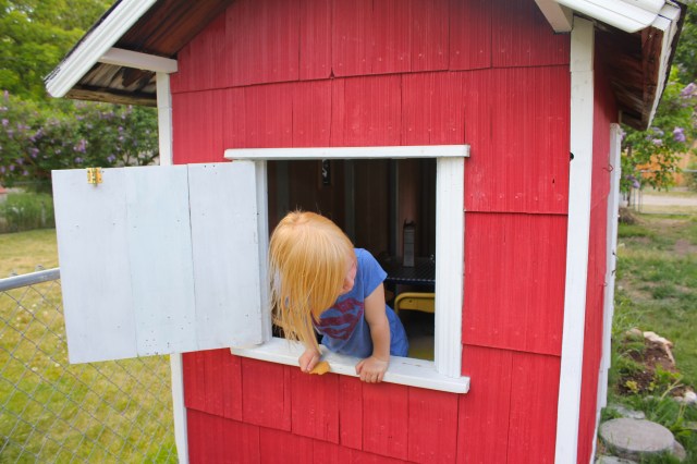 Sammi in her playhouse