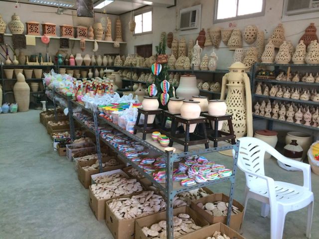 inside A'ali Pottery