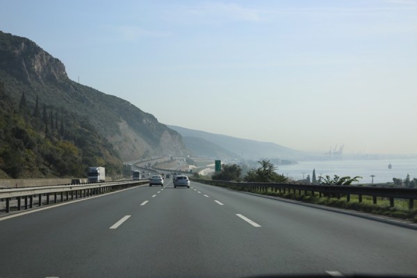 E80, past Hereke Tüneli 